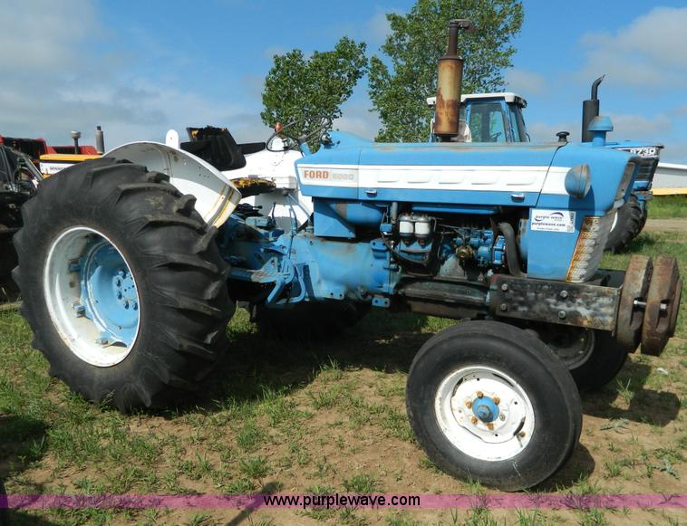 image for item G7863 1967 Ford 5000 tractor