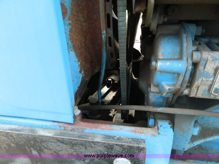 image for item G7863 1967 Ford 5000 tractor