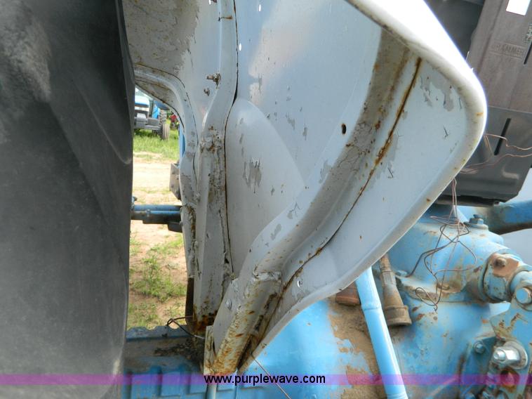 image for item G7863 1967 Ford 5000 tractor