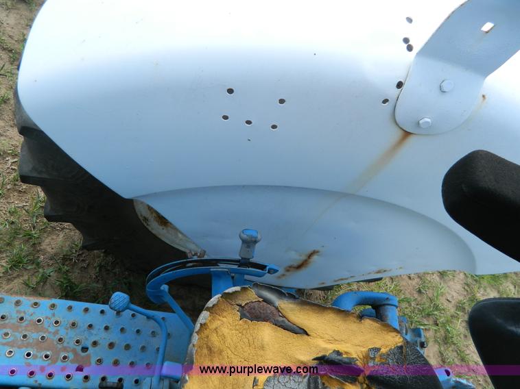 image for item G7863 1967 Ford 5000 tractor