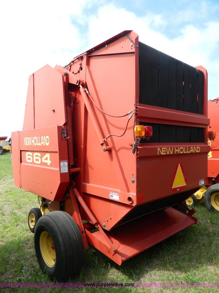 image for item G7864 New Holland 664 round baler