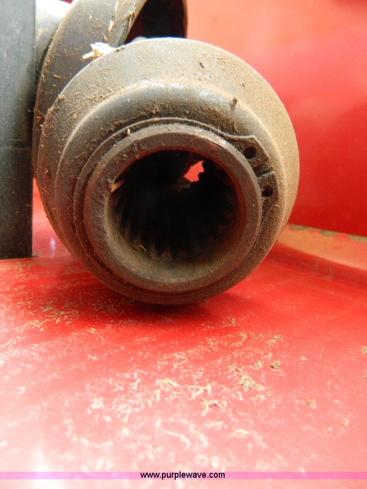 image for item G7864 New Holland 664 round baler