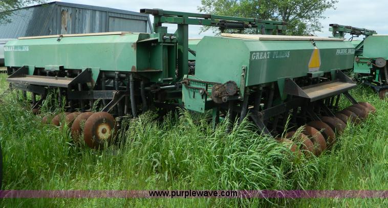 image for item G7868 Great Plains mini till drill