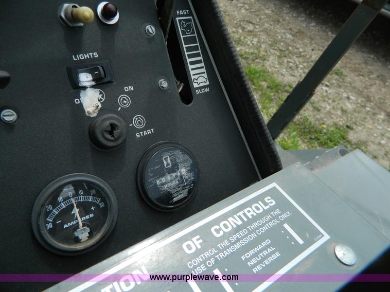 image for item G7870 Grazer G1800C lawn mower