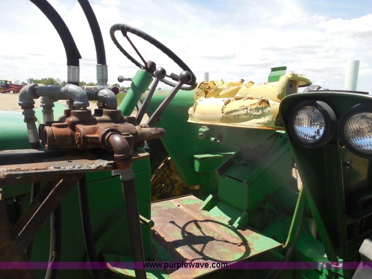 image for item H3156 1962 John Deere 2010 tractor