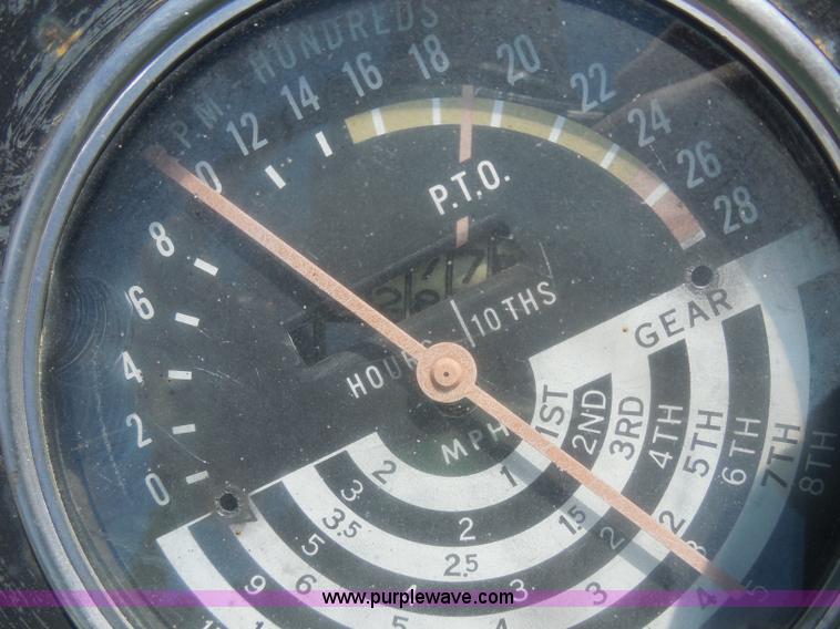 image for item H3156 1962 John Deere 2010 tractor