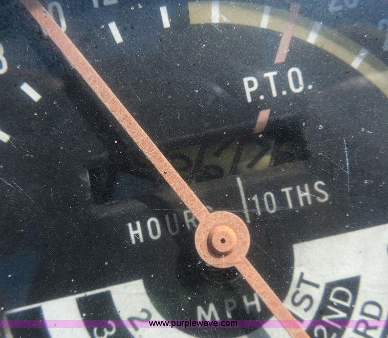 image for item H3156 1962 John Deere 2010 tractor