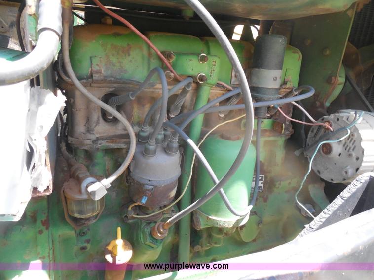 image for item H3156 1962 John Deere 2010 tractor