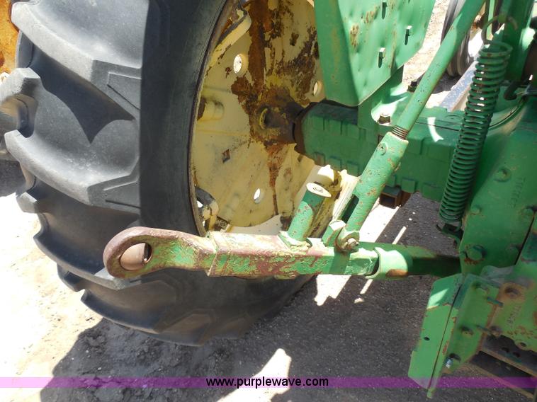 image for item H3156 1962 John Deere 2010 tractor