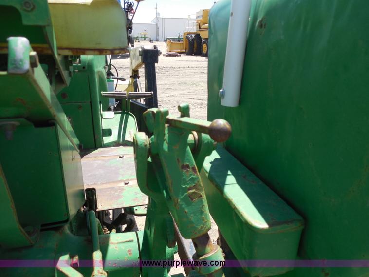 image for item H3156 1962 John Deere 2010 tractor