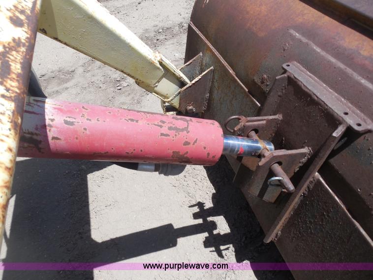 image for item H3156 1962 John Deere 2010 tractor