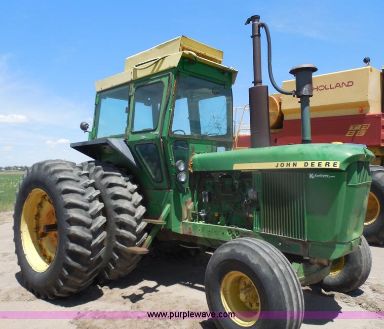 image for item H3157 1969 John Deere 5020 tractor