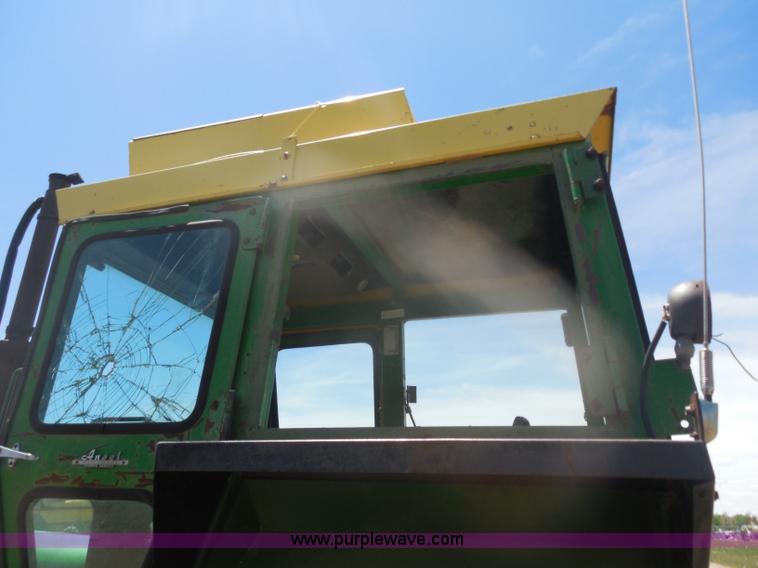 image for item H3157 1969 John Deere 5020 tractor