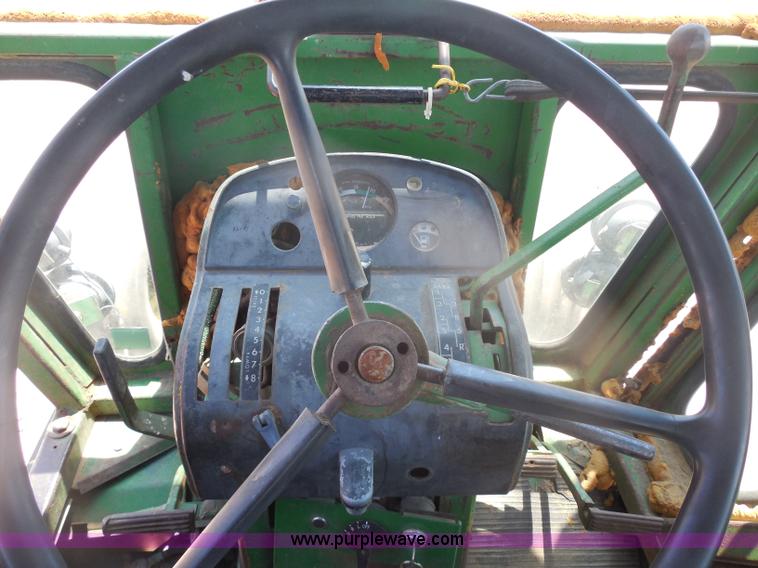 image for item H3157 1969 John Deere 5020 tractor