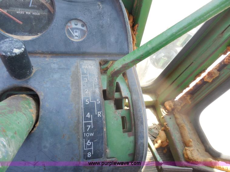 image for item H3157 1969 John Deere 5020 tractor