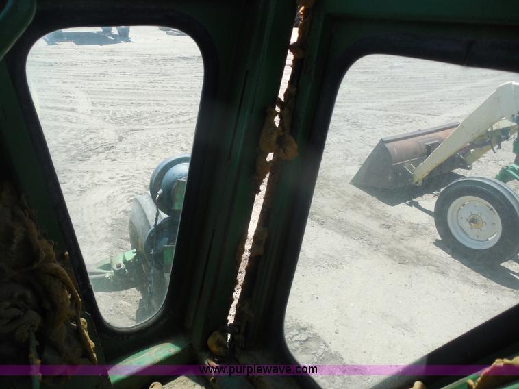 image for item H3157 1969 John Deere 5020 tractor