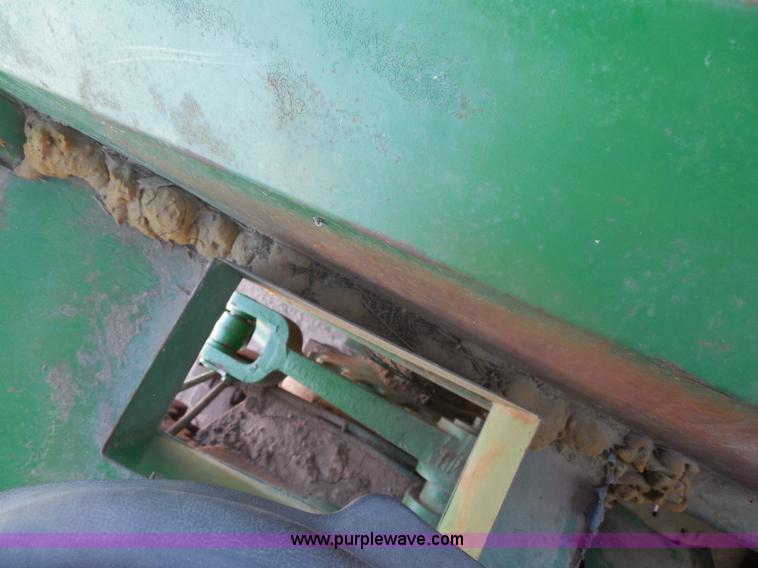 image for item H3157 1969 John Deere 5020 tractor