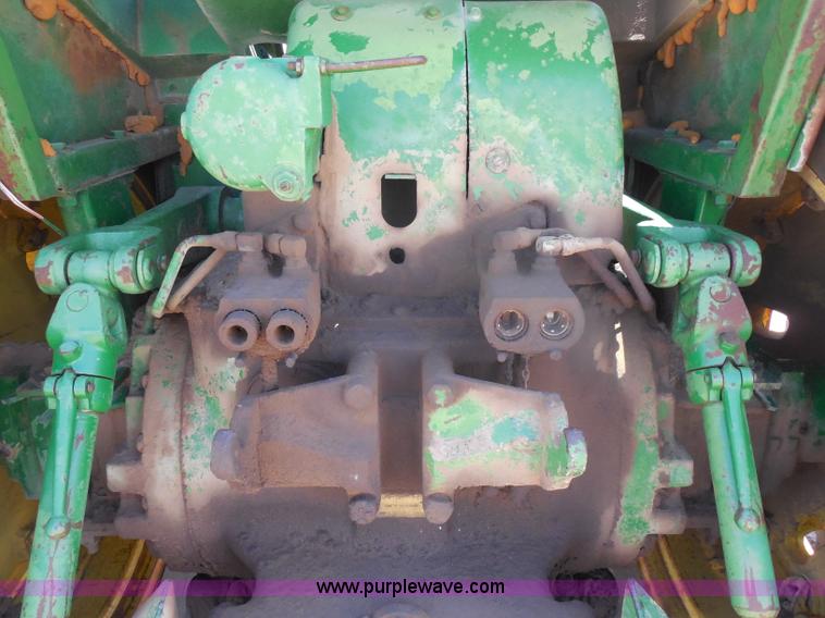 image for item H3157 1969 John Deere 5020 tractor