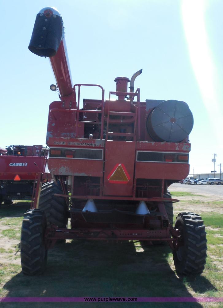 image for item H3159 1991 Case IH 1680 Axial-Flow combine