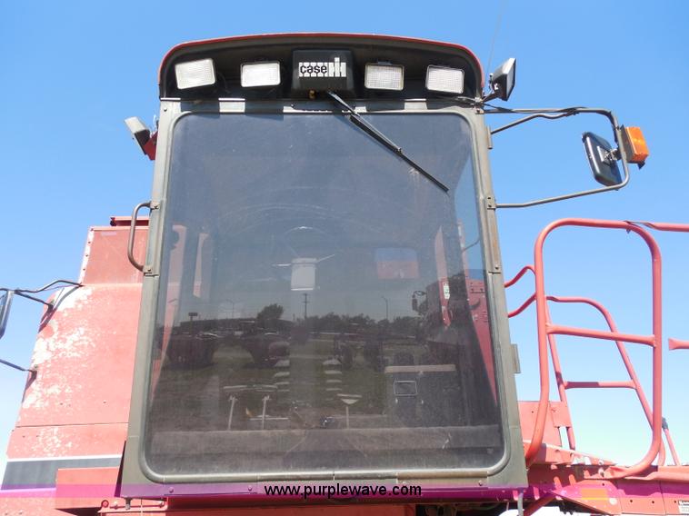 image for item H3159 1991 Case IH 1680 Axial-Flow combine