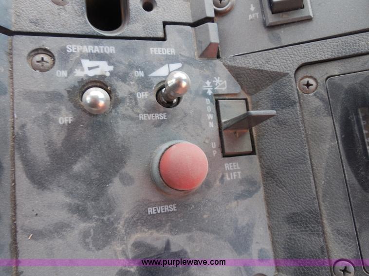 image for item H3159 1991 Case IH 1680 Axial-Flow combine