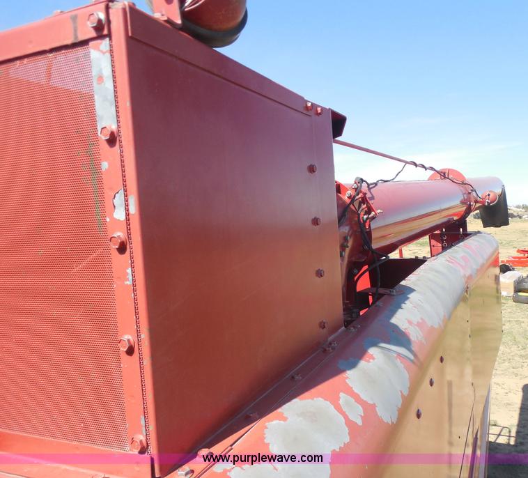 image for item H3159 1991 Case IH 1680 Axial-Flow combine