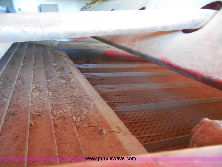 image for item H3159 1991 Case IH 1680 Axial-Flow combine