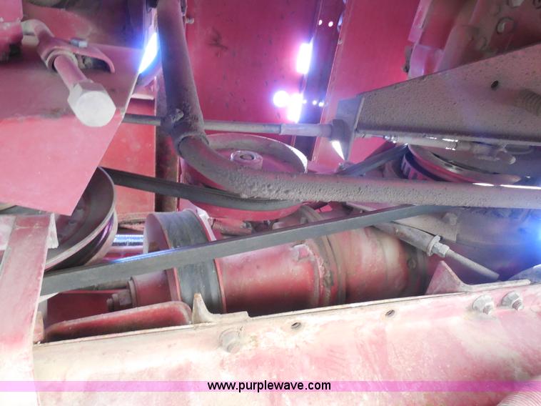 image for item H3159 1991 Case IH 1680 Axial-Flow combine