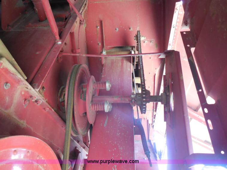 image for item H3159 1991 Case IH 1680 Axial-Flow combine