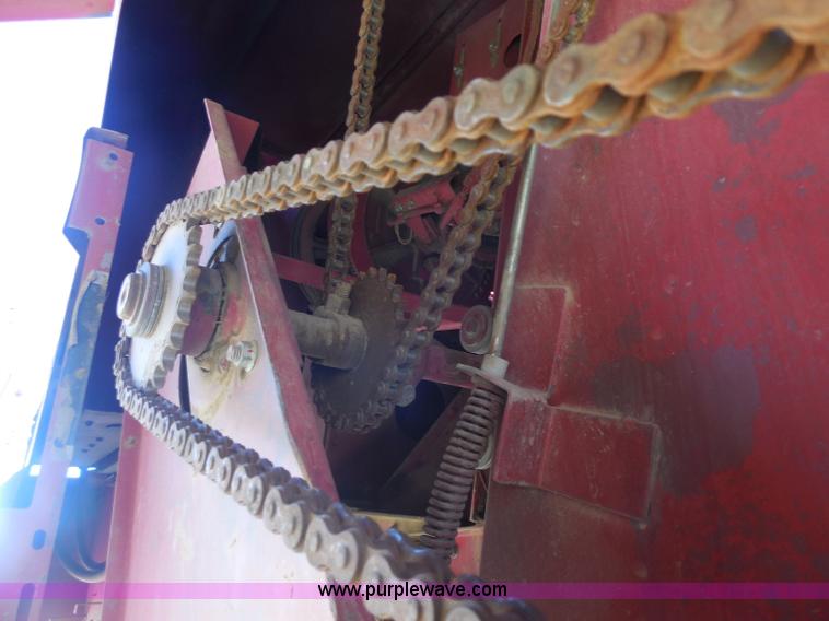 image for item H3159 1991 Case IH 1680 Axial-Flow combine