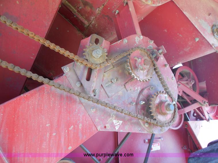 image for item H3159 1991 Case IH 1680 Axial-Flow combine