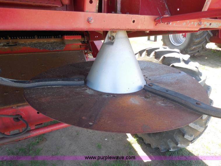 image for item H3159 1991 Case IH 1680 Axial-Flow combine