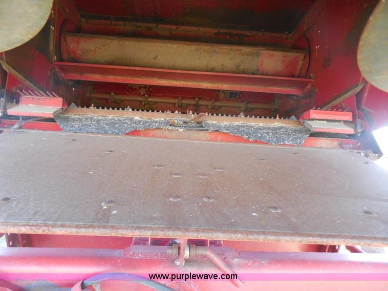 image for item H3159 1991 Case IH 1680 Axial-Flow combine