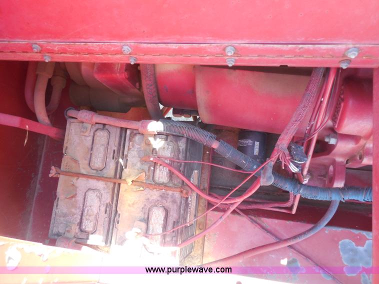 image for item H3159 1991 Case IH 1680 Axial-Flow combine