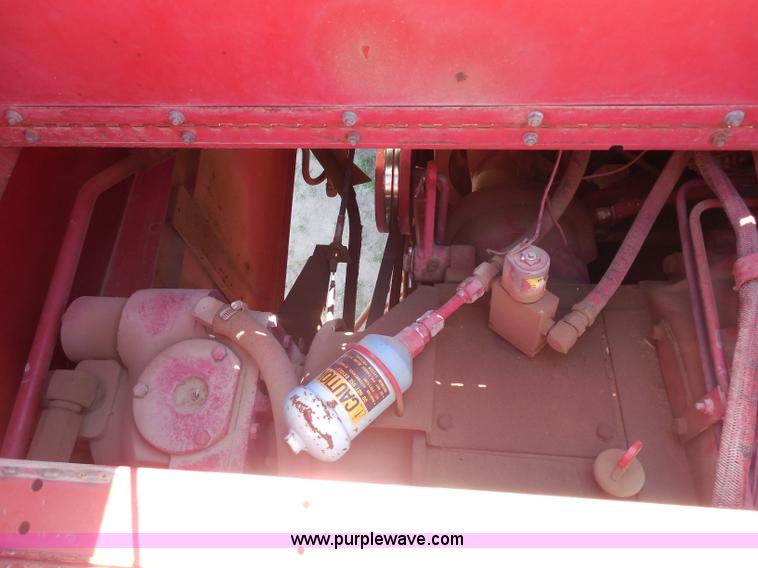 image for item H3159 1991 Case IH 1680 Axial-Flow combine