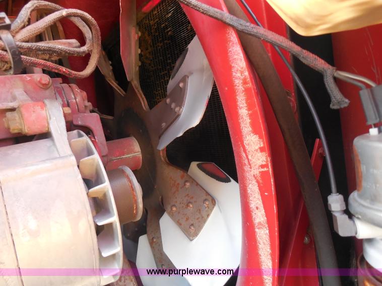 image for item H3159 1991 Case IH 1680 Axial-Flow combine