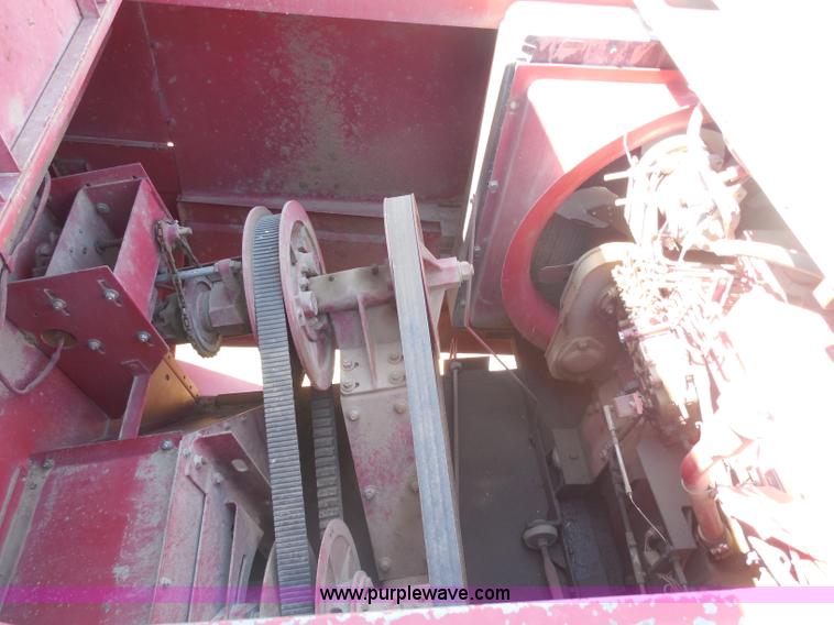 image for item H3159 1991 Case IH 1680 Axial-Flow combine