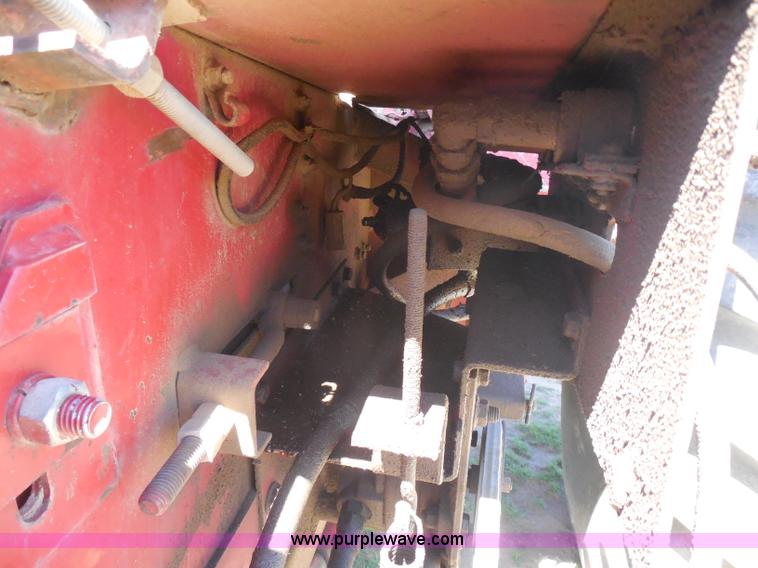 image for item H3159 1991 Case IH 1680 Axial-Flow combine