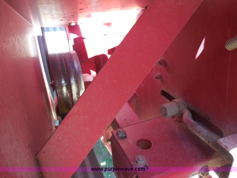 image for item H3159 1991 Case IH 1680 Axial-Flow combine