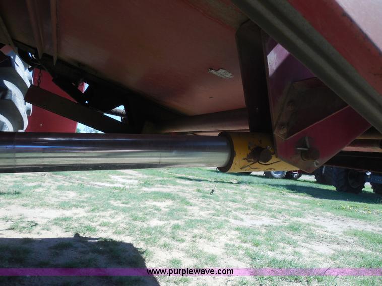 image for item H3159 1991 Case IH 1680 Axial-Flow combine