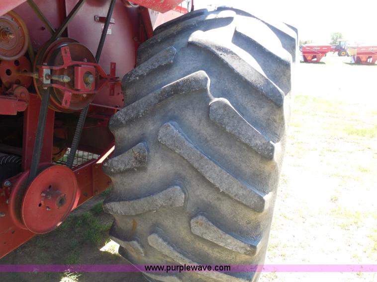 image for item H3159 1991 Case IH 1680 Axial-Flow combine