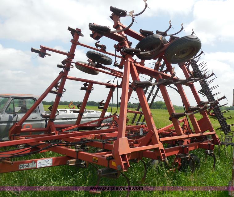 image for item H3164 Case 4800 field cultivator with vibra shanks