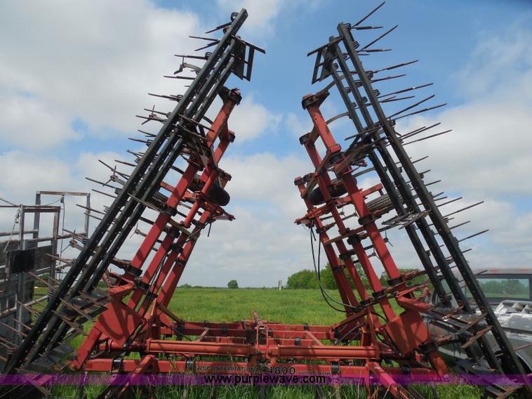 image for item H3164 Case 4800 field cultivator with vibra shanks