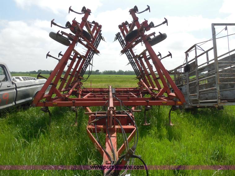 image for item H3164 Case 4800 field cultivator with vibra shanks