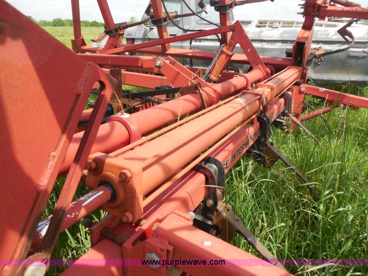 image for item H3164 Case 4800 field cultivator with vibra shanks