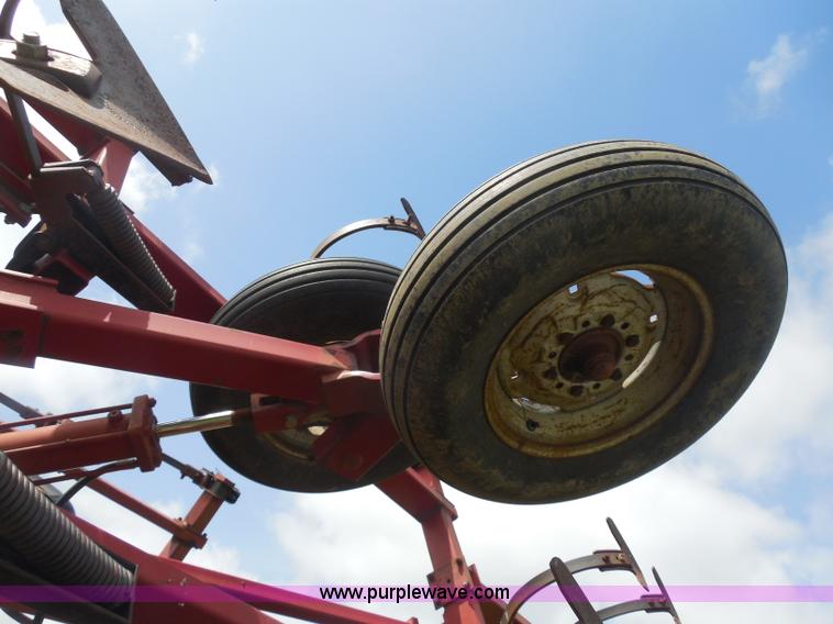 image for item H3164 Case 4800 field cultivator with vibra shanks