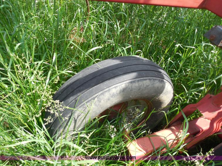 image for item H3164 Case 4800 field cultivator with vibra shanks