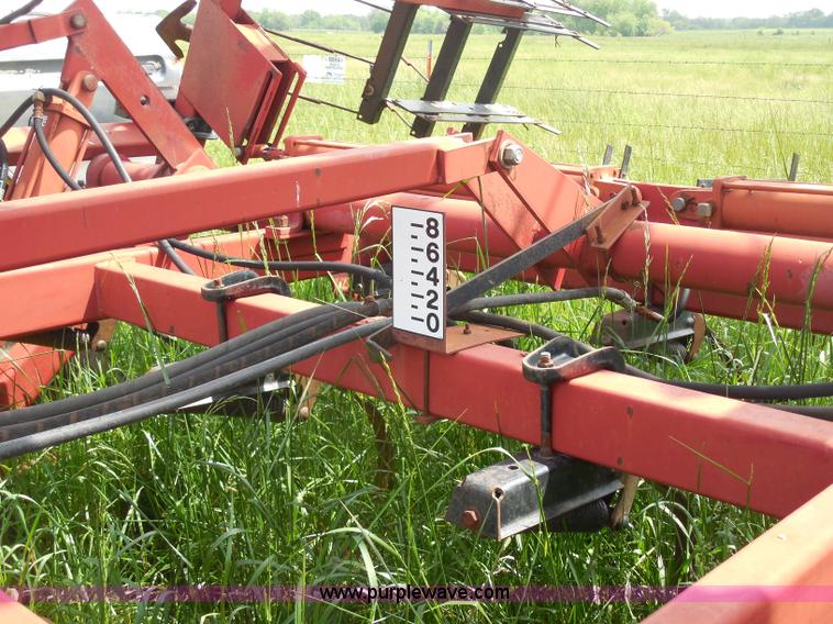 image for item H3164 Case 4800 field cultivator with vibra shanks