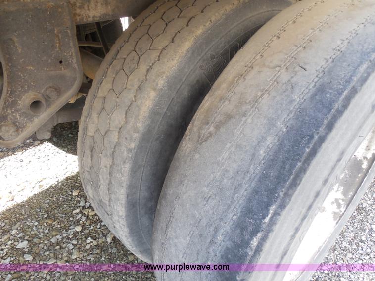 image for item H3213 1997 Timpte Super Hopper hopper bottom trailer