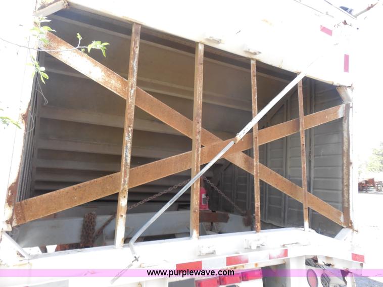 image for item H3215 1985 Timpte Super Hopper hopper bottom trailer